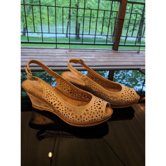 Patrizia Spring Step Womens Sz 39 (8.5) Shaninioqua Gold Peep Toe Wedge Sandal - Picture 2 of 13